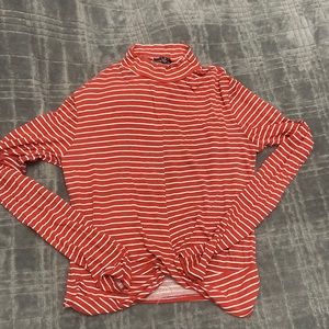 Long sleeve crop top